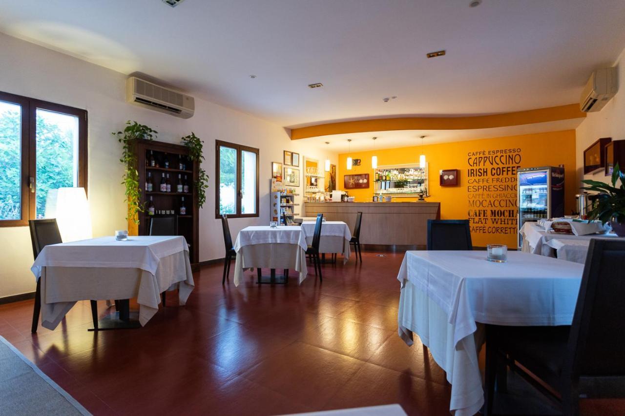 Club Azzurro Hotel & Resort Porto Cesareo Exterior photo