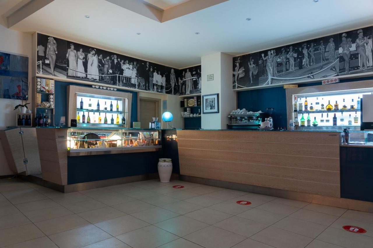 Club Azzurro Hotel & Resort Porto Cesareo Exterior photo